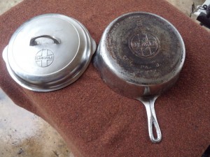 Griswold No8 with lid bottom