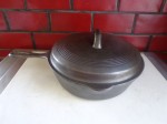 No 9 Chicken Fryer with lid Side